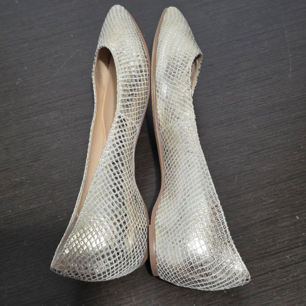 Ivanka Trump Itchic Leather Pointed Toe Low Wedge Flats Snakeskin 6.5M - Picture 9 of 16